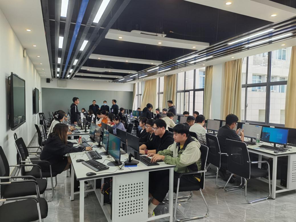 _UQREJ(X]DT4WS408MUE82W